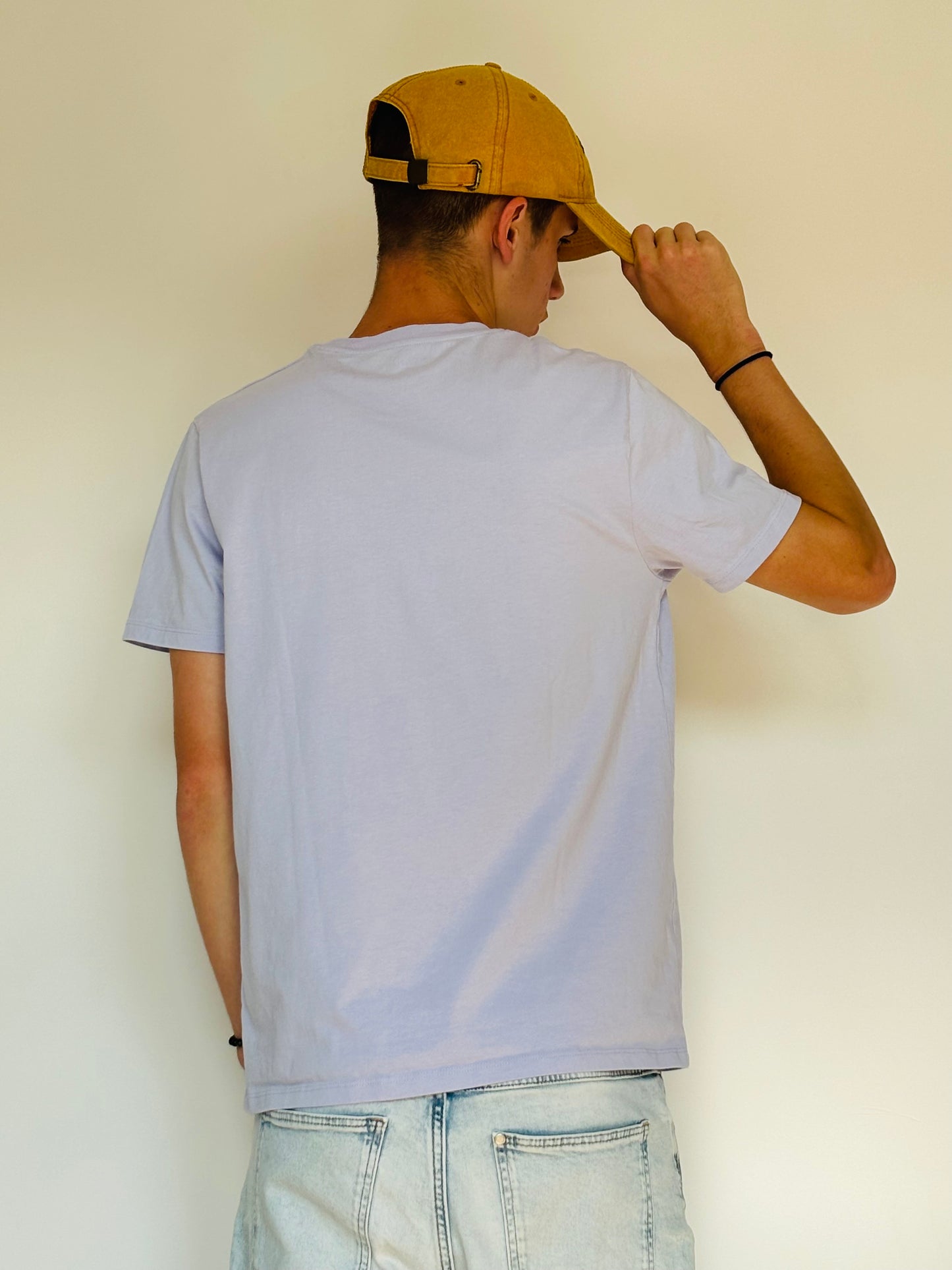 T-shirt parme unisexe – confort essentiel au quotidien