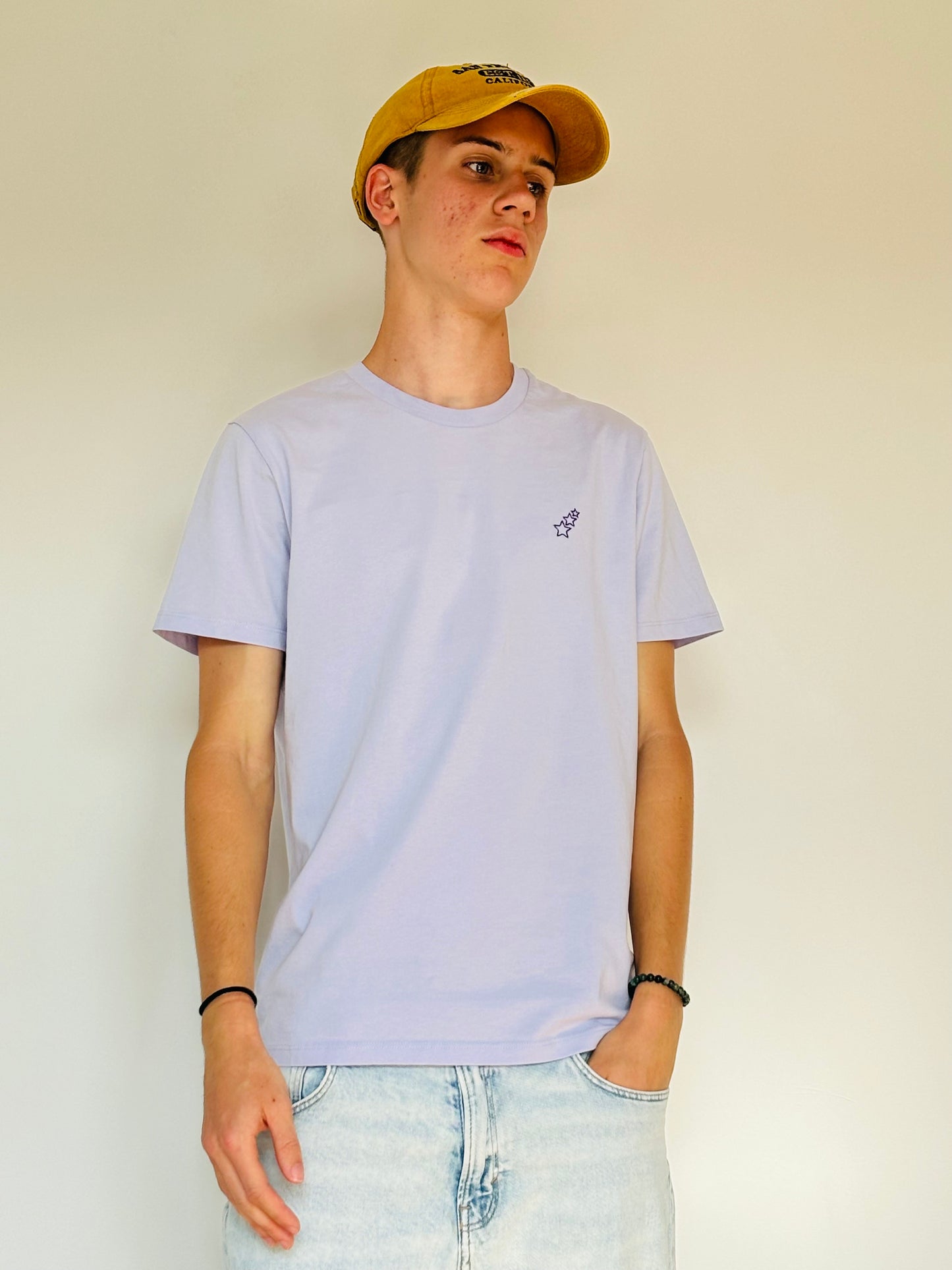 T-shirt parme unisexe – confort essentiel au quotidien