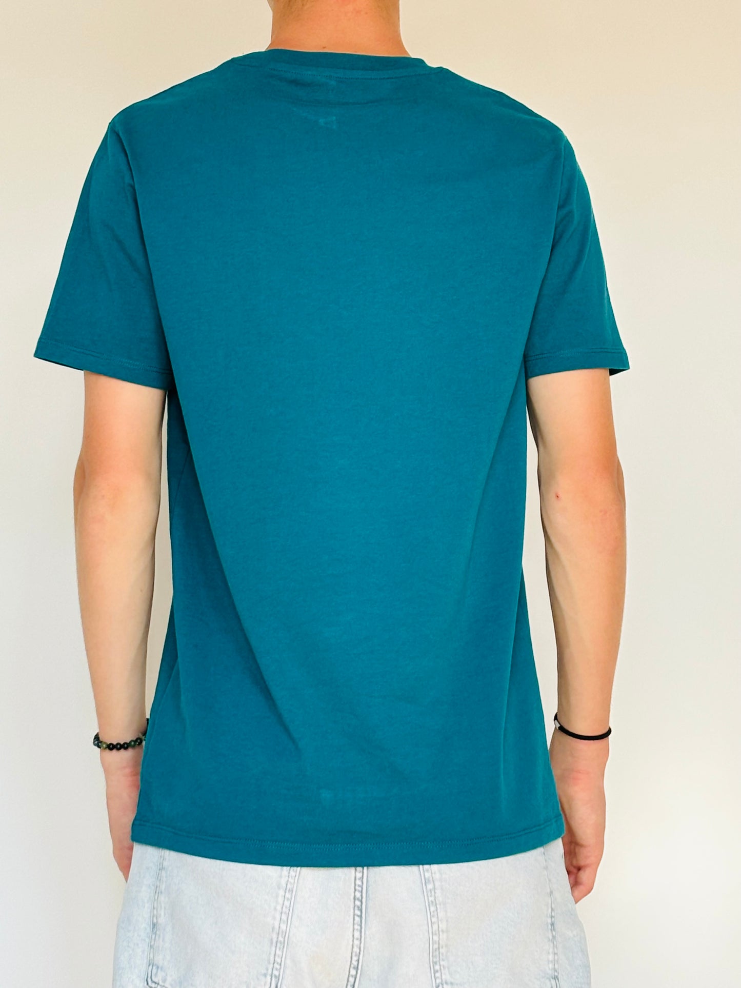 T-shirt bleu turquoise unisexe – confort essentiel au quotidien